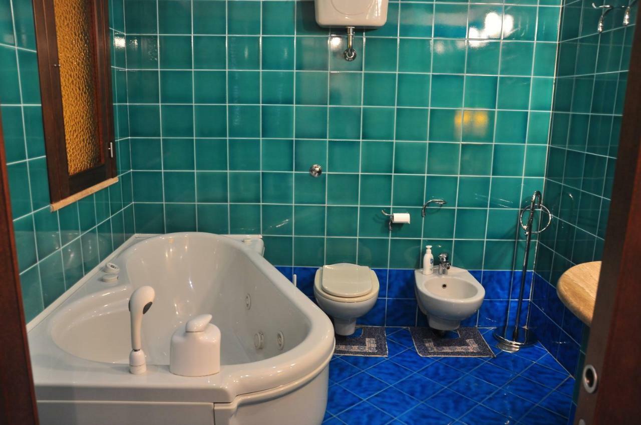 Suite Monticelli Napoli Ngoại thất bức ảnh